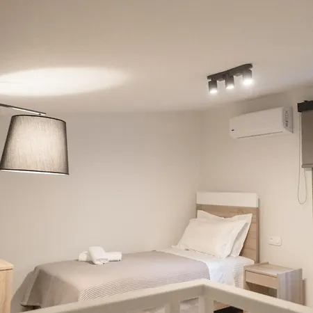 Villa Elxis *